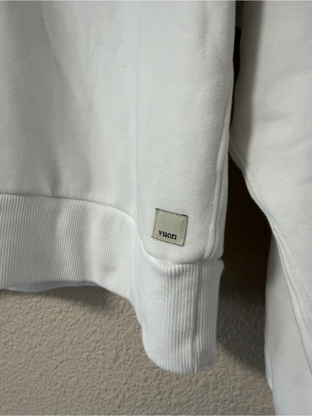 NWOT Vuori Restore Half Zip Hoodie Fleece Hoodie Athleisure Cropped Gym Top M - Picture 6 of 9